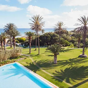 **** Hotell & Portugal